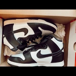 Nike Dunk High “Black White”